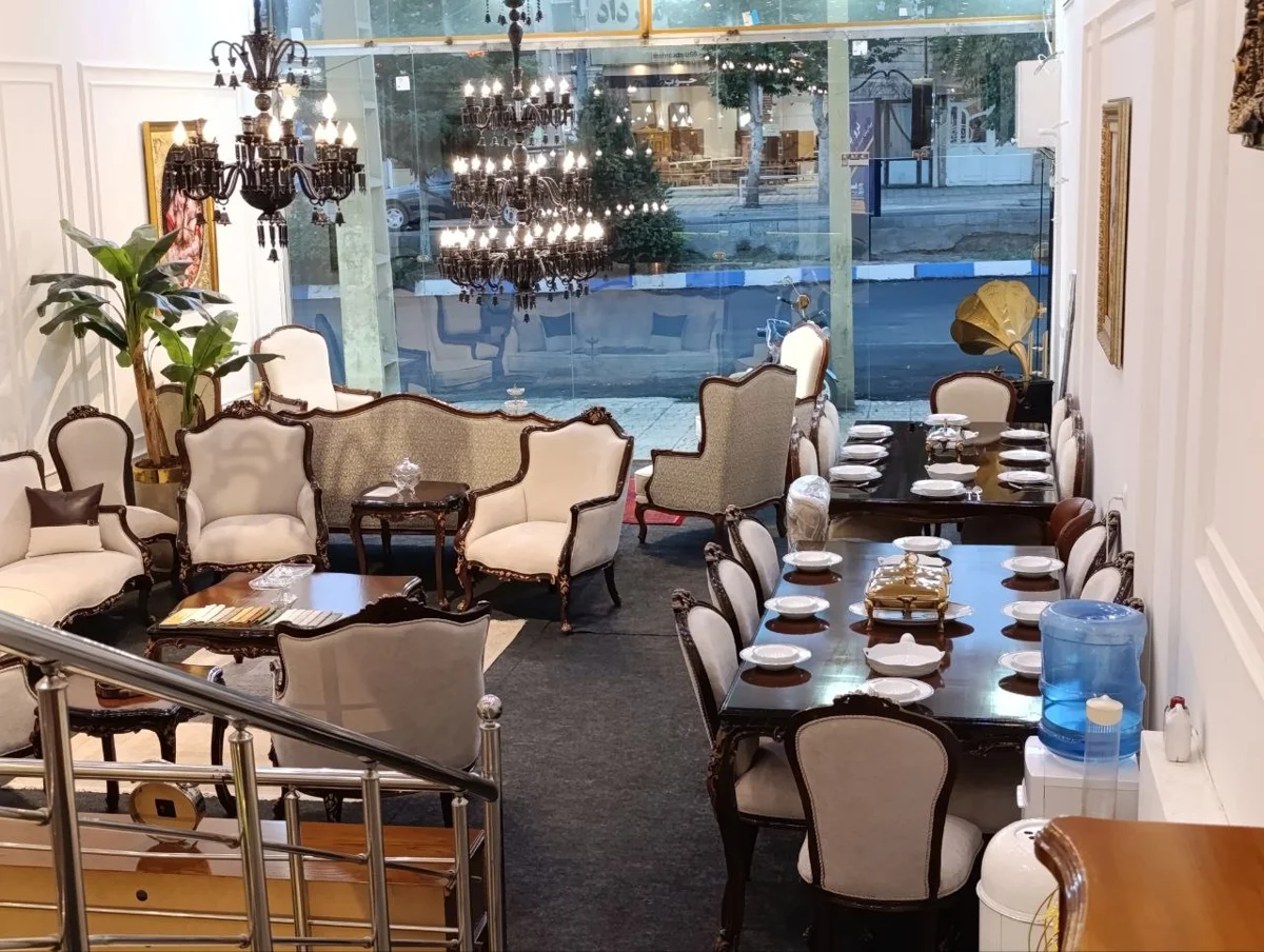 فضای شوروم بانجو مبل